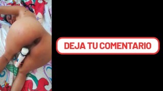 Me encanta masturbarme con mi bara vibradora mientras mi esposo usa mi culo