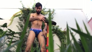I PUT THE DICK OUT IN THE GARDEN