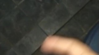 Pequeño pene argentino busca alguna madurita latina para follar