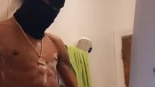 Henny marks his return with new alter ego ‘Skii Masc’ 🍆