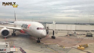 HAD TO CLEAN OFF MY TOES THEY HAD FUZZIES ON THEM - MANLYFOOT - FOOT FUN ON A PUBLIC PLANE 🦶 ✈️