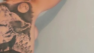 Littleangel84 - Baisée pendant que je repeins ma chambre