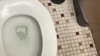 No me aguante 💦 las ganas y me masturbe en el trabajo | rápido 