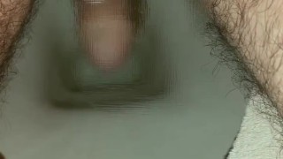 #18 勃起したちんぽのおしっこ