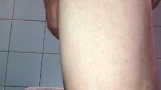 I catch my little brother masturbating with two fingers in the bathroom and he cums