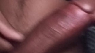 Se masturba mientras mi hermana me graba