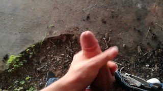 un boug viens de me sucé dans un cadre plutôt sympas