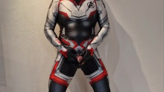 Jerk off in Lycra Suit