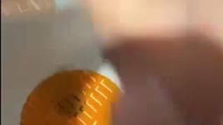 Dribbling piss in airport urinal got me horny so I jerked it