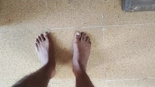 Cumming Feet