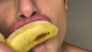 Sucking and Eating a Banana, FETISH