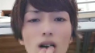 イケメン日本人の指フェラチオ！よだれ垂らしてチュパコキ！040