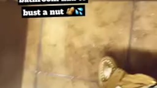 Bathroom Nutt