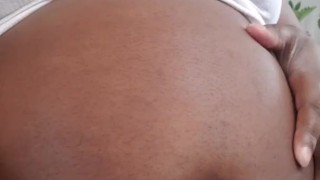 Parched Piggy Guzzles Down Soda