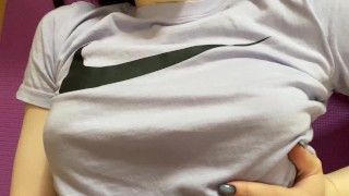 Пока МУЖ принимает душ, молодая жена принимает в пизду