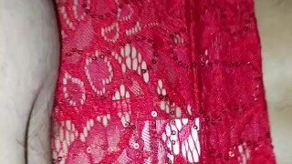 Le meto la verga de perrito cuando me enseña su minifalda roja.