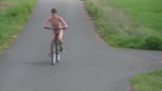 naked bicycle race