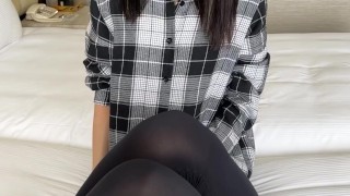 膝をくすぐったらくすぐったいのか！？♡ #shorts