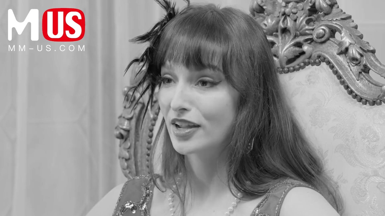 Flirting With Vintage Girl - LAA0050