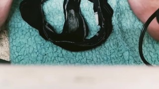 chole fields eats cum from panties