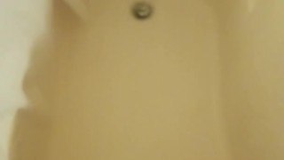 Leg-shaking cumshot during my morning shower
