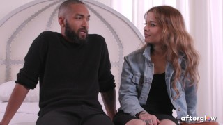 Mickey Mod and Vanessa Vega teach how to have sex for the first time