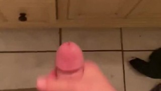5 Minutes of Pleasure. Cute guy goes for huge shower load.