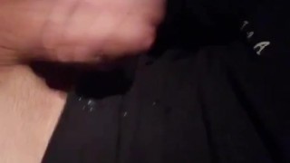 twink jerksoff in his car