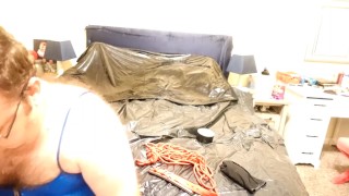 Slave in blue dress looking for bondage buddy