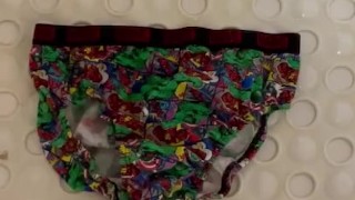 Shooting piss onto my briefs