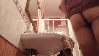 Balls view during a smelly pee. Think about this pn your face :)