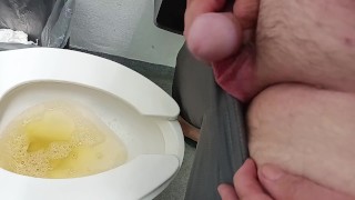 Bucknakeds pissing video