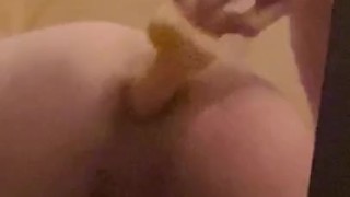 Русский парнишка удовлетворяет себя в одиночестве 