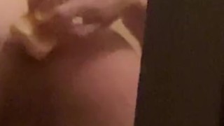 Русский парнишка удовлетворяет себя в одиночестве 
