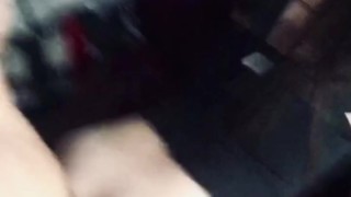 MI EX NOVIA viene a mi casa a recoger unas cosas y me presta su culo para venirme por última vez 