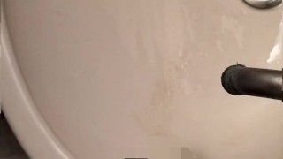 A pervert who gets pleasure from peeing. Hairy Japanese uncircumcised penis pee.