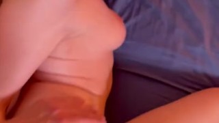 Cute face slim waist with a big ol Ass !