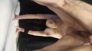 Recopilación de Tetas Enormes Rebotando, Mamadas y más 