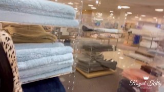 Flashing & Fucking my Phat Pussy in Public