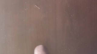 Fem jerking out a big load