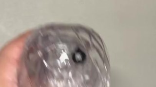 25歳の太った男のオナホオナニー！！透明なホールでビュルビュル射精がまるわかり！