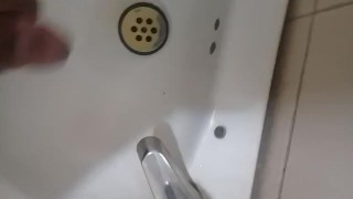 paja en el baño