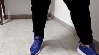 Hopping one shoe light