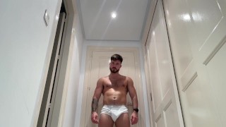 Macrophilia - giant foot stomping and crush