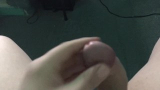 Stevo00a (Me) Solo Wank & CUM 💦💦10min+ (alone) in lounge 😝😝