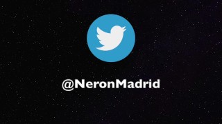 Neron se abre el culo con un vibrador