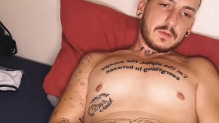 I'm jerking off (at live cam)