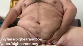 Clip of a 440 pound daddy reaching around his big belly to jerk off and cum