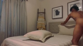 Make my bed with me! 🛏