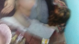 con mi mejor amiga mientras mi novia no esta